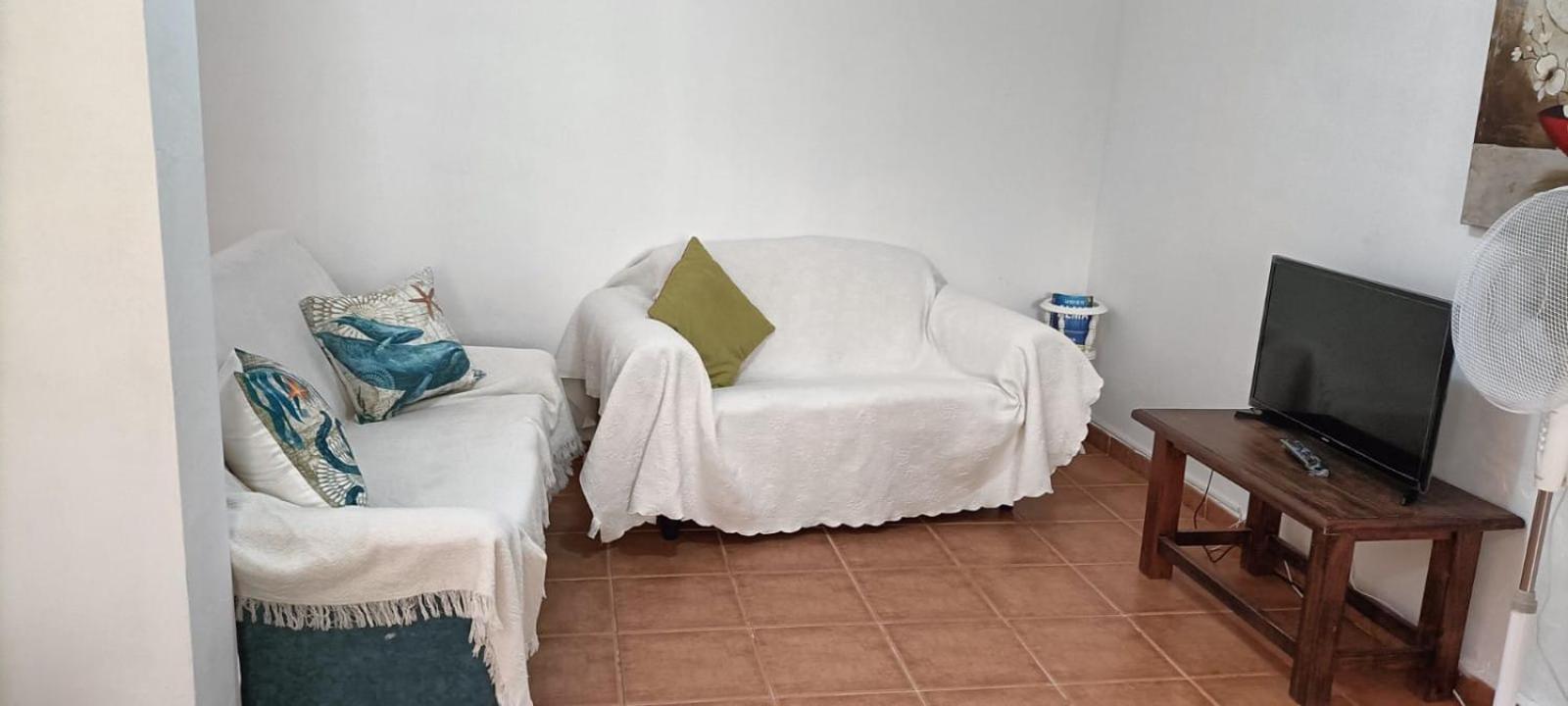 Habitacion Matrimonial En Un Bajo Bano Compartido Areas Compartidas Abades  Екстер'єр фото